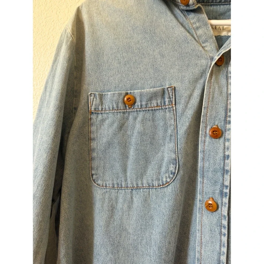 The Great Womens Denim Shirt Blue Long Sleeve Button Down Two Pocket Size L